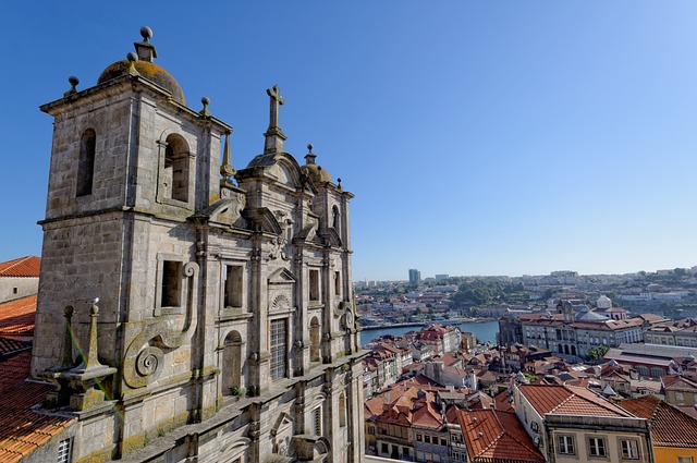 Miradouro da Rua das Aldas
Mirador de la calle Aldas
Aldas Street Viewpoint